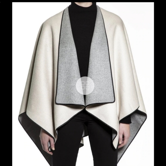 Beryll Cashmere Wool Reversible Cape - Picture 8 of 9